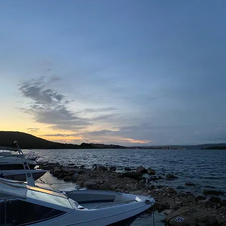 Apartments Villa Lora Apartman *