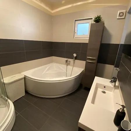 Appartement Lora *