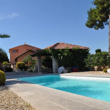 Apartman Apartments Villa Lora *