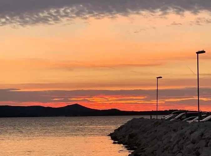 Апартаменты Lora Kraj (Zadar)