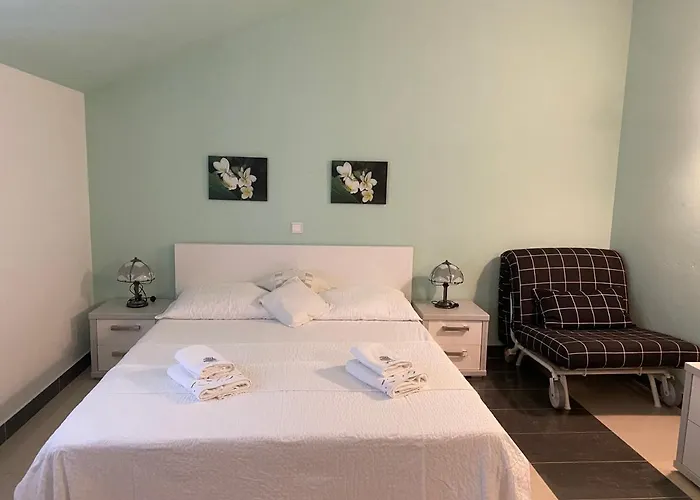 Lora * Kraj (Zadar)