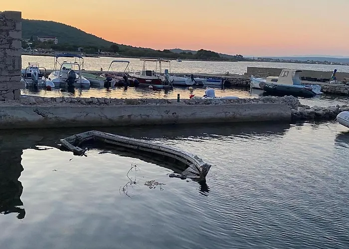 Lora Апартаменты Kraj (Zadar)