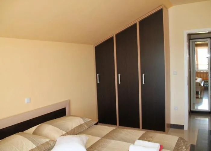 Lora Апартаменты Kraj (Zadar)